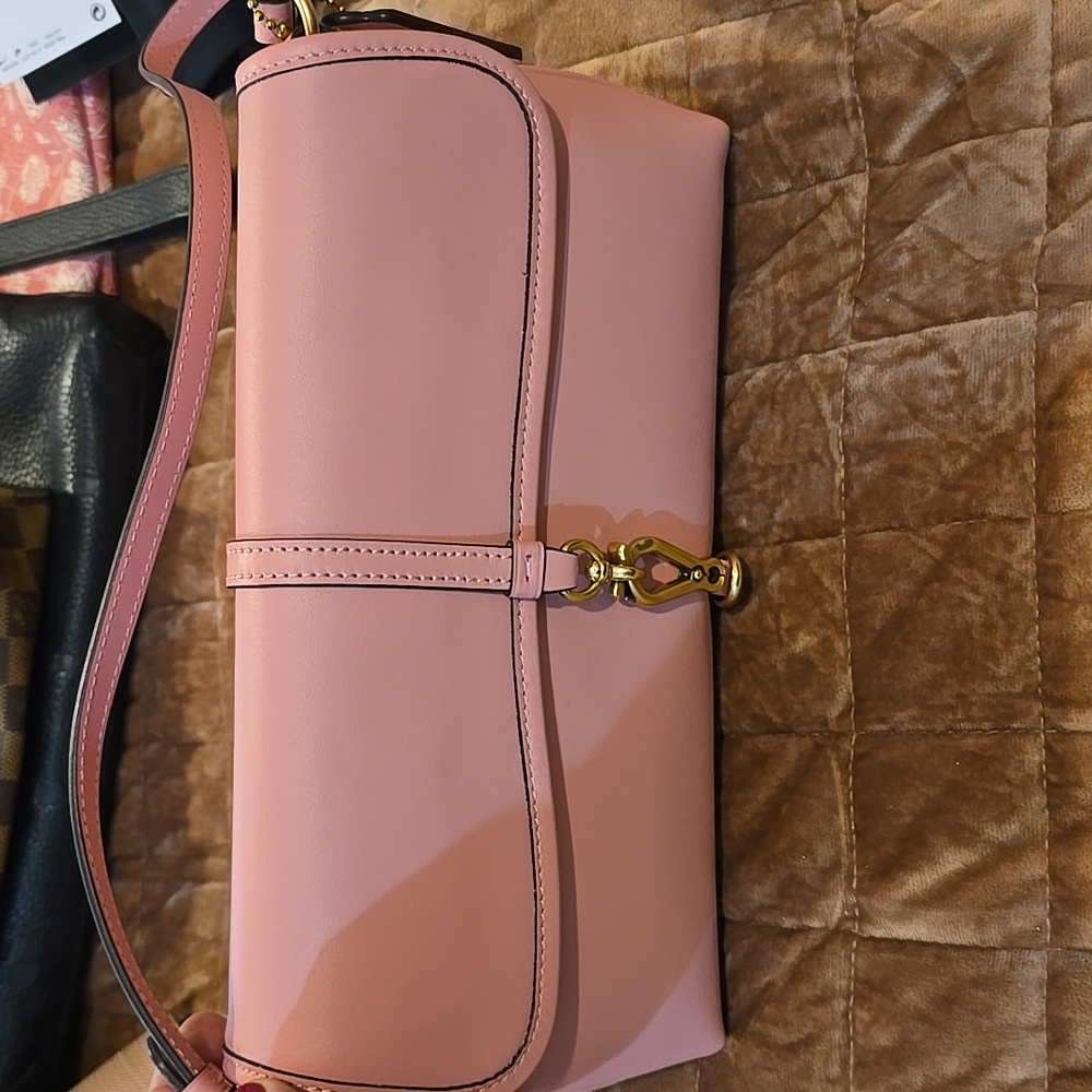 Coach Bubblegum Pink GLV Hamptons Bag